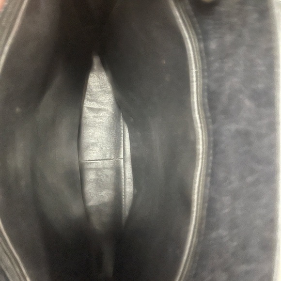 ❌SOLD❌Timeless Coco Chanel Tote - Picture 12 of 16